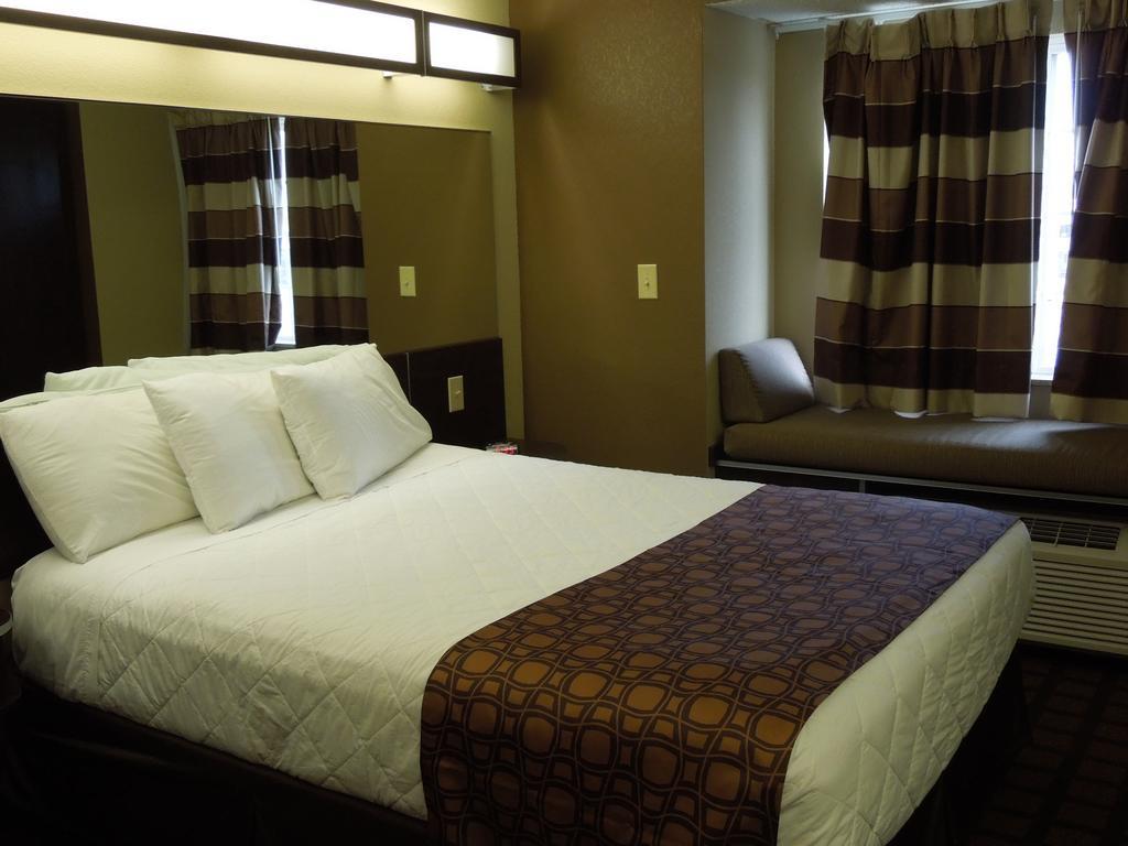 Microtel & By Wyndham Hotel